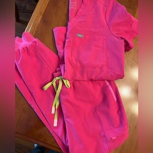 Figs Shocking Pink Scrub Set